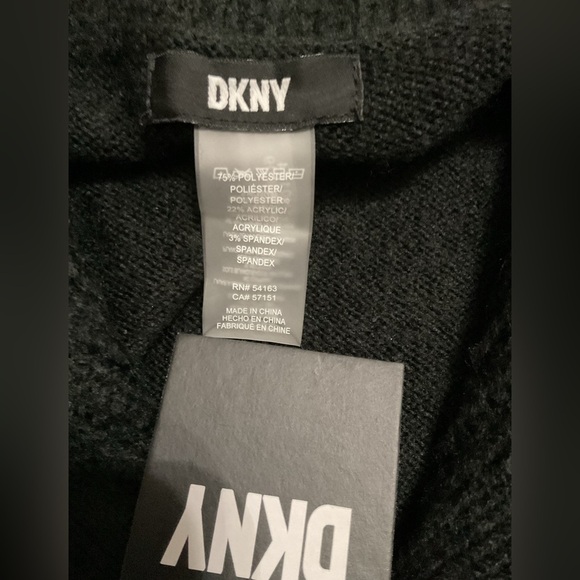 DKNY Black Sweater Vest. One Size NWT - Picture 3 of 5